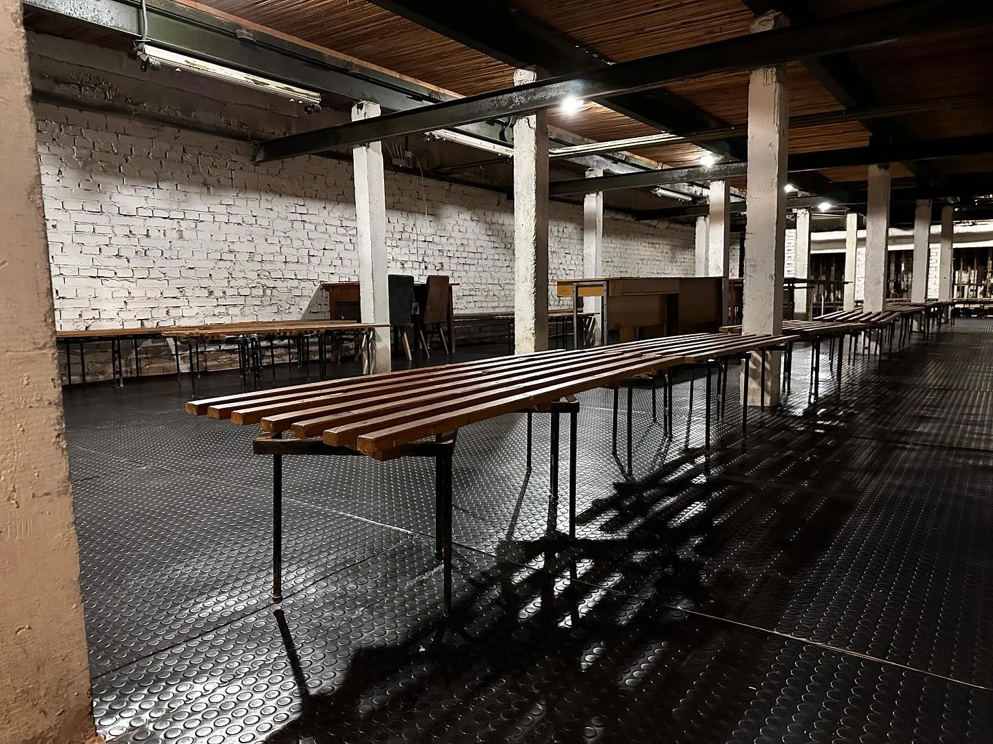 В укритті Київського державного фахового хореографічного коледжу оновили підлогове покриття